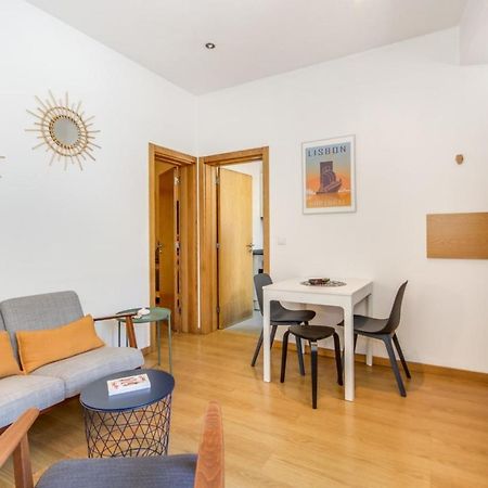 Guestready - Cream And Wood Stay In Alcantara Lisboa Екстериор снимка